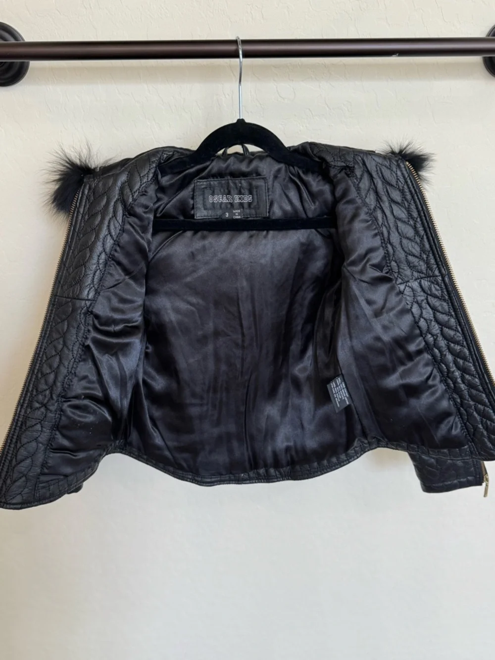 Oscar Kids Luxe Black Quilted 100% Leather Biker Jacket with Plush Fur Collar - Picture 4 of 6